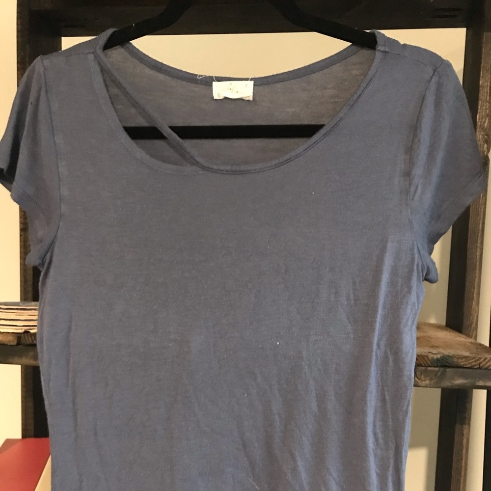 Asymmetrical neck  Tee